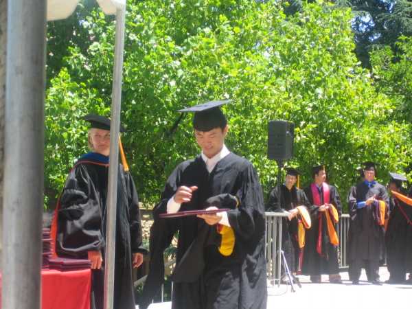 Grad 025.jpg 6/18/2006 5:58:18 PM